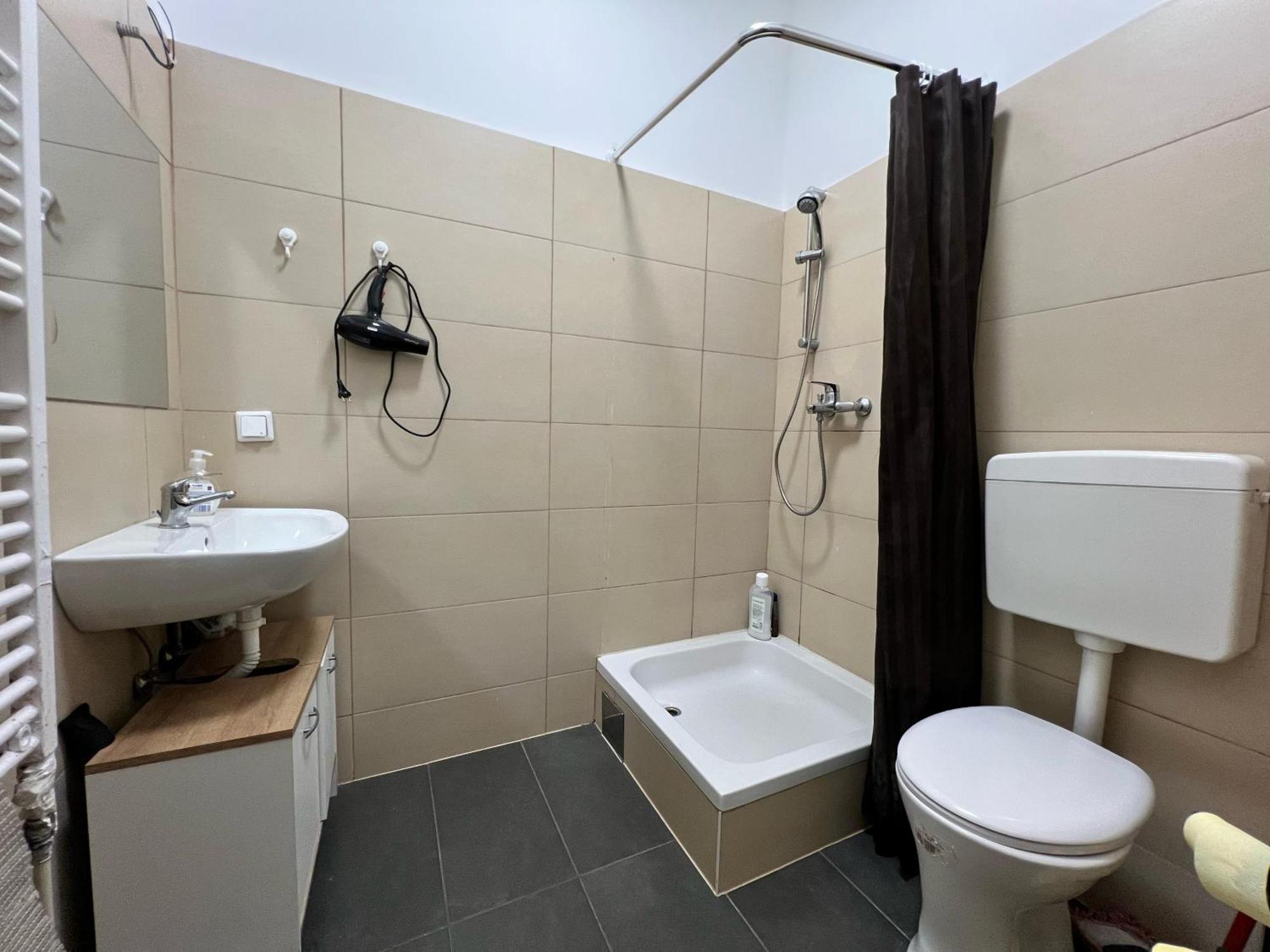 Comfortable 3Br Apt Prime Location In Vienna Exterior photo
